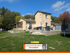 AUREIL(87220) – MAISON DE PLAIN-PIED DE 128 m² AVEC ÉTANG ET TERRAIN DE 3 040 m² 