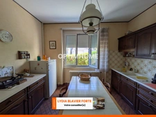 LIMOGES – QUARTIER MAUPASSANT – MAISON EN PIERRE 4 CHAMBRES – JARDIN – DOUBLE GARAGE