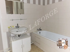 Appartement à vendre 8 pièces LE BLANC (36) 1h de Chateauroux,Chatellerault et 20 min de Saint Saint (86)
