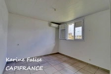 Villa T4 récente avec vue dégagée et terrain piscinable – Le Marin