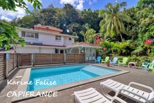 Ensemble immobilier – Villa T6 + 2 T2, piscine, vue mer – Sainte-Luce