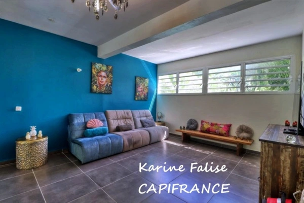 A vendre SAINTE LUCE (972) - Villa T4 avec piscine, bungalow et appartement T3 proche plage