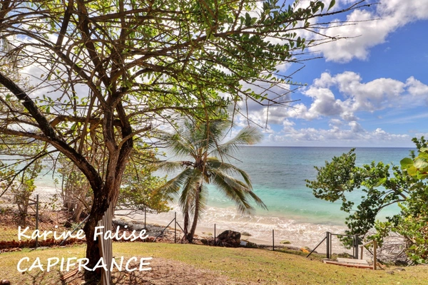 SAINTE LUCE (972) - Villa créole T5 avec vue mer et accès direct plage