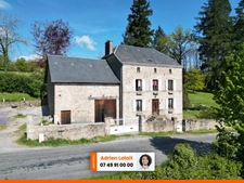 Maison 6 chambres - Jardin 7000m² - bourg 5 min à pieds - Authentique et vue dégagée