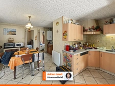 Maison bordée par rivière - 2 chambres - 4000m²