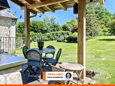 Maison 3 chambres, 1 bureau, grand jardin, très bon état
