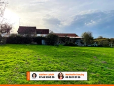 Maison 3 chambres dont 1 en RDC - Grand terrain, champ, hangars