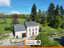 Maison 6 chambres - Jardin 7000m² - bourg 5 min à pieds - Authentique et vue dégagée