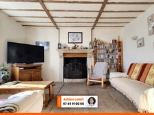 Maison 6 chambres - Jardin 7000m² - bourg 5 min à pieds - Authentique et vue dégagée