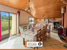 Maison bordée par rivière - 2 chambres - 4000m²