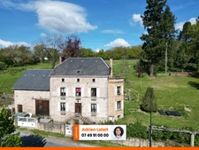 Maison 6 chambres - Jardin 7000m² - bourg 5 min à pieds - Authentique et vue dégagée