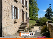 Maison 6 chambres - Jardin 7000m² - bourg 5 min à pieds - Authentique et vue dégagée