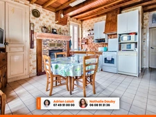Maison 3 chambres dont 1 en RDC - Grand terrain, champ, hangars