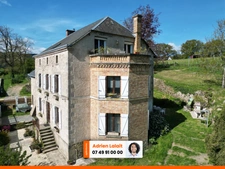 Maison 6 chambres - Jardin 7000m² - bourg 5 min à pieds - Authentique et vue dégagée