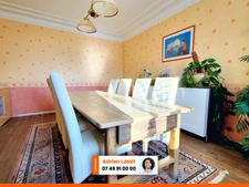 Maison 6 chambres - Jardin 7000m² - bourg 5 min à pieds - Authentique et vue dégagée