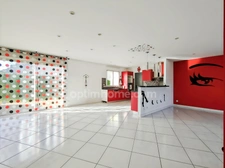  Une maison haute en couleurs et prête à vous accueillir
