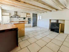Longère de charme avec piscine hors sol, dépendance et jardin exposé sud