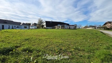 Terrain viabilisé à vendre de 1 383,00 m²  (64)