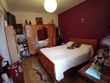 A vendre ! Proche de la Belgique et du Luxembourg, idéal investissement ou achat rentable, immeuble de 570 m², 2 appartements, 280 m² de surfaces aménageables, cours de 70 m² !