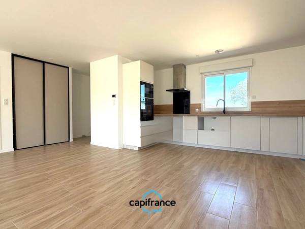 MAGDELAINE SUR TARN, Villa T4 de 118 m², garage de 40 m², terrain de 1000 m² env.