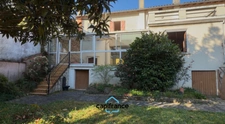 Saint Sulpice La Pointe , Maison de ville T8 de 208 m², terrain de 470 m2+atelier+caves