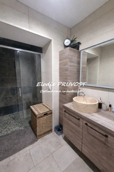 Maison semi-individuelle rénovée – 95 m² + véranda 