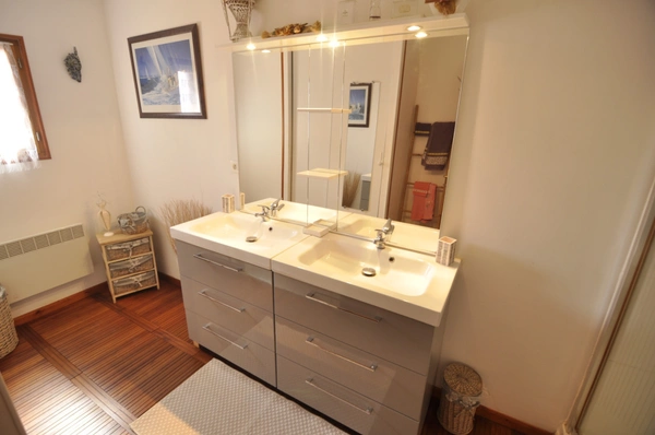 À vendre – Propriété avec maison et appartement indépendant à Olmeto