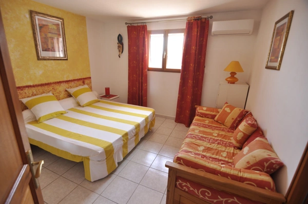 À vendre – Propriété avec maison et appartement indépendant à Olmeto