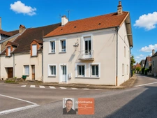 Ensemble immobilier – 2 appartements – 184 m² habitables – Chaussin centre – Potentiel locatif