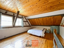 Ferme bressane rénovée – 136 m² – 5 chambres – 2,3 ha – Boxes chevaux