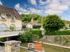 Montmorot – Maison 2 chambres avec jardin et garage