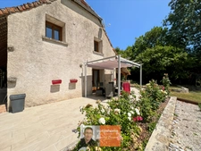 NANCE – Propriété de caractère de 240 m² avec dépendances, piscine et 3 720 m² de terrain