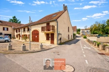 Maison ancienne à rénover – Beau potentiel et dépendances