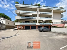 DOLE CENTRE – T4 de standing avec ascenseur, balcon-terrasse et parking privatif dans résidence récente.
