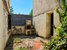 Maison ancienne à rénover – Beau potentiel et dépendances