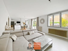 Montmorot – Maison familiale rénovée avec grand jardin et fort potentiel d'évolution