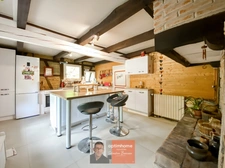 Ferme bressane rénovée – 136 m² – 5 chambres – 2,3 ha – Boxes chevaux