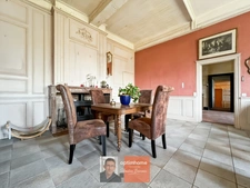 MAISON DE CARACTÈRE – 213 M² – BEAUX VOLUMES, DÉPENDANCES ET GRAND POTENTIEL CHEMIN – À 5 MINUTES DE CHAUSSIN