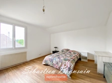 À vendre – Maison familiale avec terrain de 4 250 m² à Saint-Maur (39570)