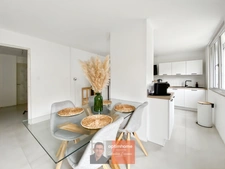 Montmorot – Maison familiale rénovée avec grand jardin et fort potentiel d'évolution