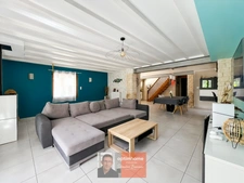 NANCE – Propriété de caractère de 240 m² avec dépendances, piscine et 3 720 m² de terrain
