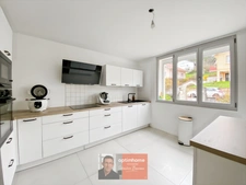 Montmorot – Maison familiale rénovée avec grand jardin et fort potentiel d'évolution
