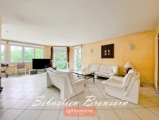 NOUVEAU PRIX – À 10 minutes de Lons-le-Saunier – Maison de 250 m² sur 4 250 m² de terrain