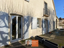 DOLE – Appartement atypique avec de beaux volumes et de nombreux atouts