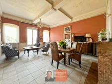 MAISON DE CARACTÈRE – 213 M² – BEAUX VOLUMES, DÉPENDANCES ET GRAND POTENTIEL CHEMIN – À 5 MINUTES DE CHAUSSIN