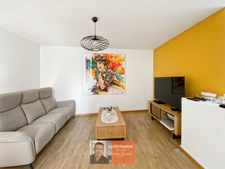 DOLE – Appartement duplex 85 m² – beaux volumes, parking et grande cave