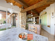 Maison 197 m² habitables + véranda et pièces aménageables (320 m² existants) – Terrain 18 000 m²