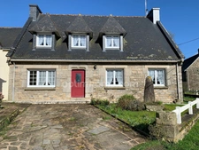 Maison dans la campagne Languidicienne à 5 kms du bourg offrant 5 chambres !