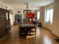 Maison dans la campagne Languidicienne à 5 kms du bourg offrant 5 chambres !