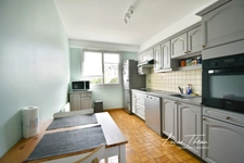 EN EXCLUSIVITÉ – APPARTEMENT T3 AVEC BALCON, PARKING ET CAVE